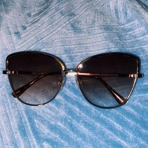 Tortoise edge cat eye sunglasses !!